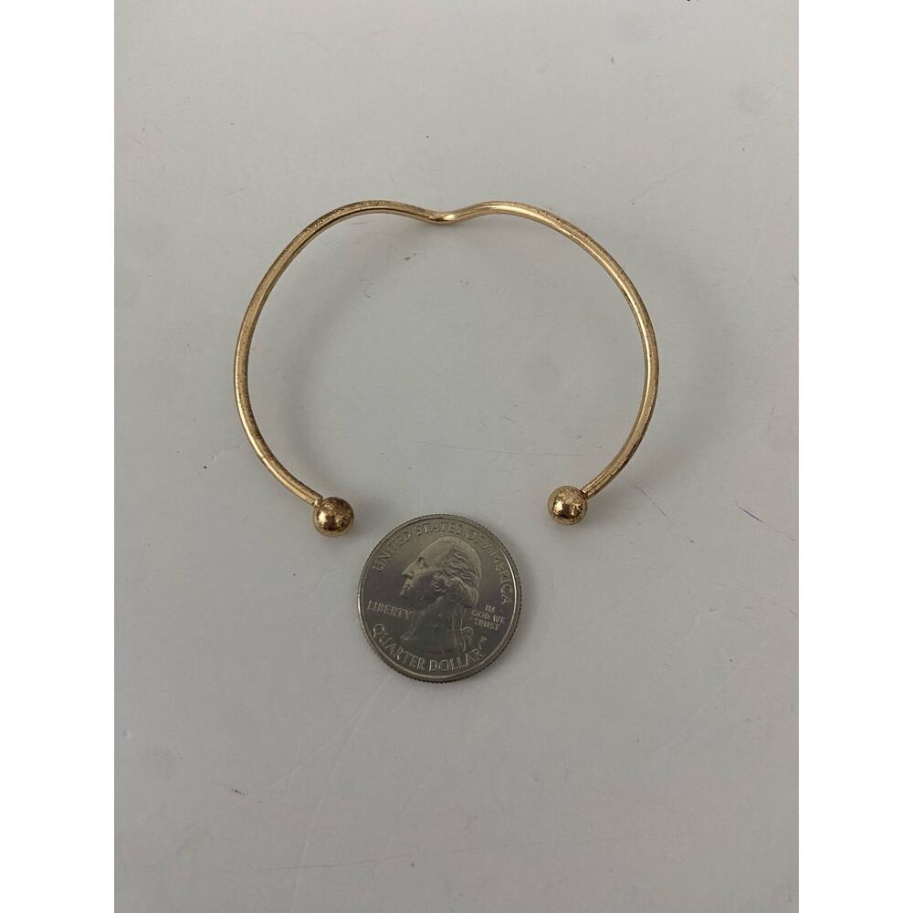 Twisted bangle bracelet - Picture 4 of 5